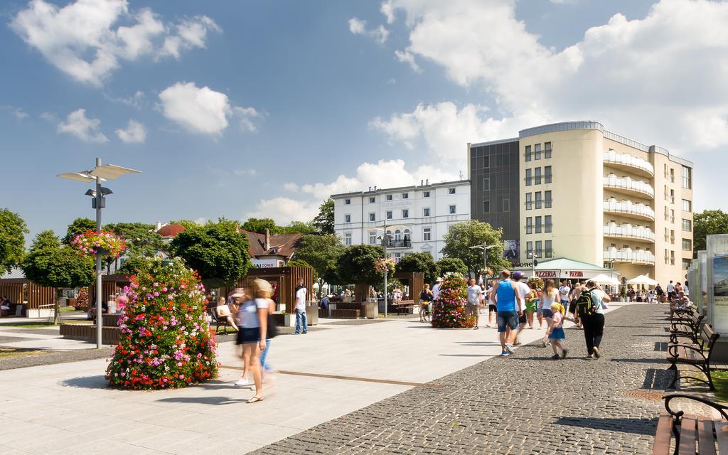 Hotel Aurora Family & Spa Miedzyzdroje Exterior foto